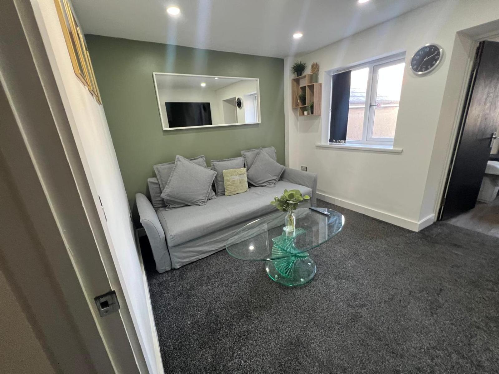 City Centre Location! For Business And Leisure! 5/6 Guests Cardiff Eksteriør billede